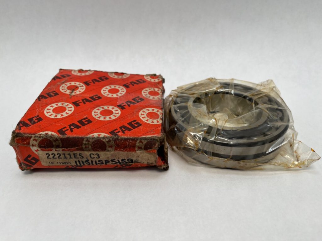Spherical Roller Bearing - Straight Bore, 55 mm ID, 100 mm OD, 25 mm Width, Open, C3 Internal clearance