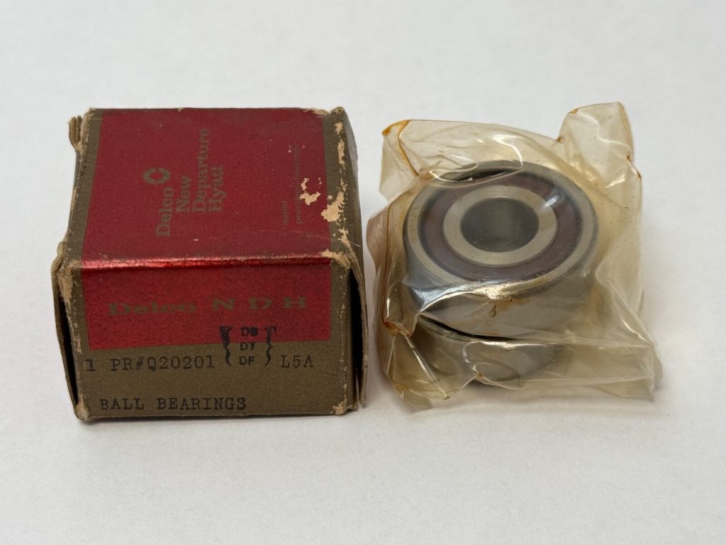 Angular Contact Ball Bearing - Straight Bore, 12 mm ID, 32 mm OD, 10 mm Width, Open, 15° Contact Angle.