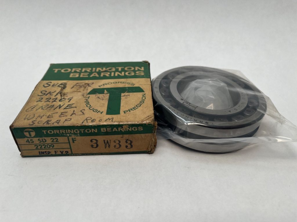Spherical Roller Bearing - Straight Bore, 45 mm ID, 85 mm OD, 23 mm Width, Open, CN Internal Clearance.