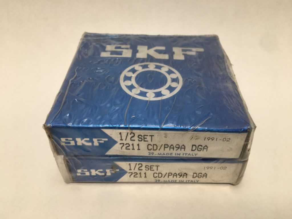 Super Precision Angular Contact Ball Bearing - Straight Bore, 55 mm ID, 100 mm OD, 21 mm Width, Open, 15° Contact Angle, Universal Pairing, Light Preload, P2 Precision.
