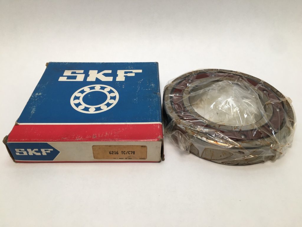 Deep Groove Ball Bearing - Straight Bore, 80 mm ID, 140 mm OD, 26 mm Width, Open, Without Snap Ring.