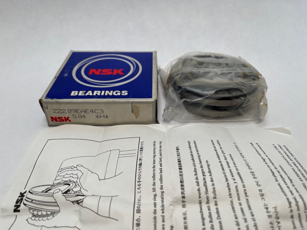 Spherical Roller Bearing - Straight Bore, 45 mm ID, 85 mm OD, 23 mm Width, Open, C3 Internal clearance.
