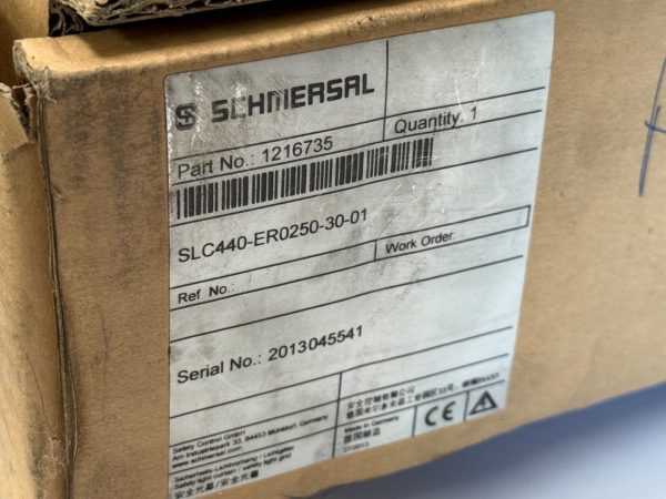 Schmersal SLC440-ER-0250-30-01 Safety Light Curtain SLC440ER02503001