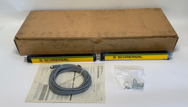 Schmersal SLC440-ER-0250-30-01 Safety Light Curtain SLC440ER02503001