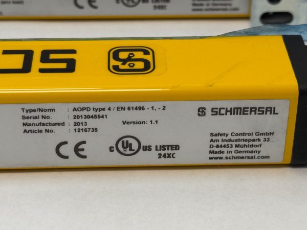 Schmersal SLC440-ER-0250-30-01 Safety Light Curtain SLC440ER02503001
