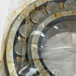 Spherical Roller Bearing – Straight Bore, 85 mm ID, 180 mm OD, 41 mm Width, Open, CN Internal clearance.