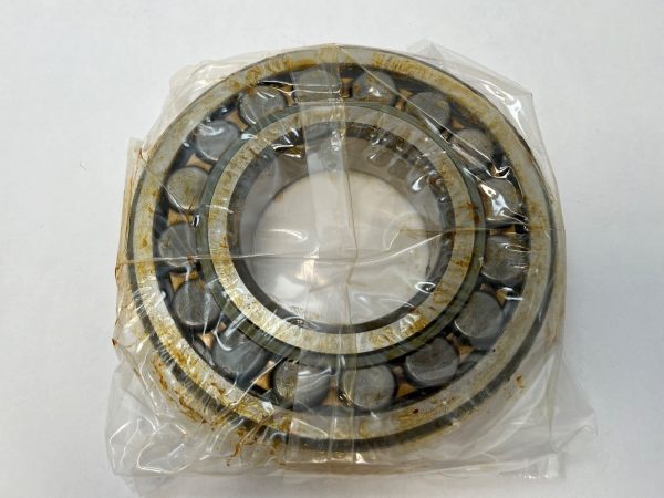 Spherical Roller Bearing – Straight Bore, 85 mm ID, 180 mm OD, 41 mm Width, Open, CN Internal clearance.