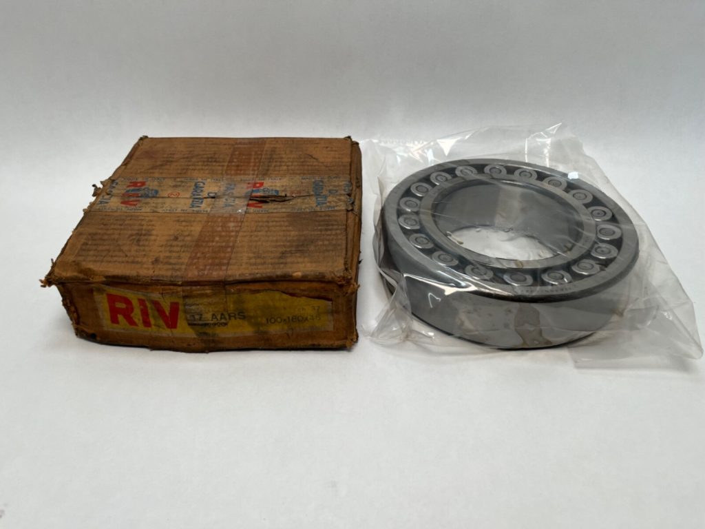 Spherical Roller Bearing - Straight Bore, 100 mm ID, 180 mm OD, 46 mm Width, Open, Normal Internal Clearance.