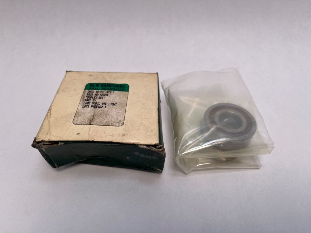 Angular Contact Ball Bearing - Straight Bore, 15 mm ID, 35 mm OD, 11 mm Width, Open, Light Preload.
