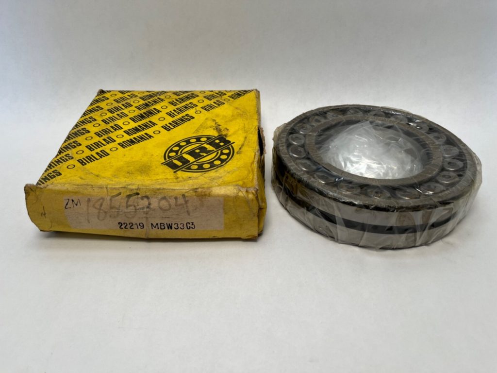 Spherical Roller Bearing - Straight Bore, 95 mm ID, 170 mm OD, 43 mm Width, Open, C3 Internal clearance.