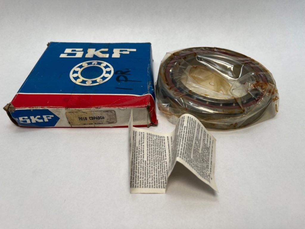 Super Precision Angular Contact Ball Bearing - Straight Bore, 90 mm ID, 140 mm OD, 24 mm Width, Open, 15° Contact Angle.