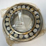 Spherical Roller Bearing – Tapered Bore, 90 mm ID, 160 mm OD, 40 mm Width, Open, CN Internal clearance.