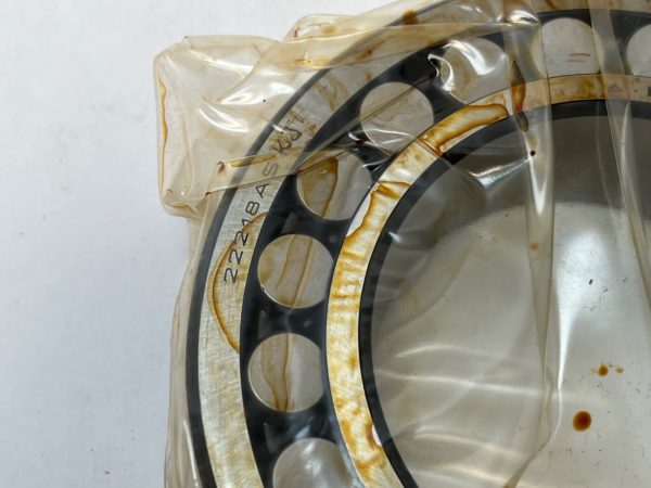 Spherical Roller Bearing – Tapered Bore, 90 mm ID, 160 mm OD, 40 mm Width, Open, CN Internal clearance.