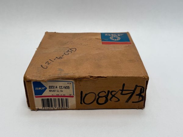 SKF 22314 CC/W33 spherical roller bearing in original cardboard box with label