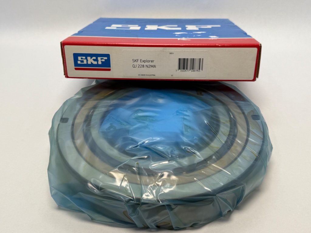 Four Point Contact Ball Bearing - Straight Bore, 140 mm ID, 250 mm OD, 42 mm Width, Open, 35° Contact Angle.