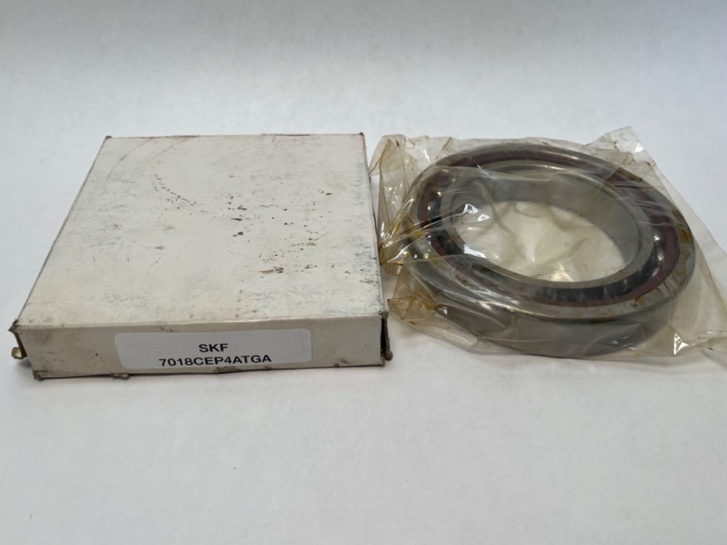 Super Precision Angular Contact Ball Bearing - Straight Bore, 90 mm ID, 140 mm OD, 24 mm Width, Open, 15° Contact Angle, Ceramic Balls, Universal Light Preload.
