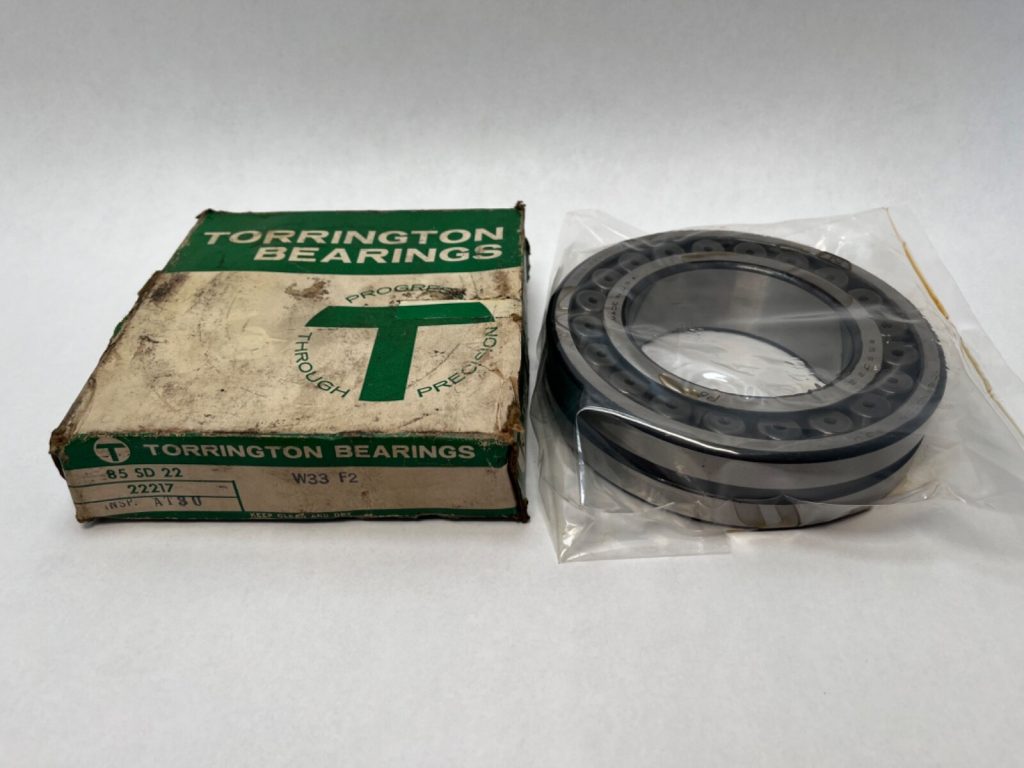 Spherical Roller Bearing - Straight Bore, 85 mm ID, 150 mm OD, 36 mm Width, Open, CN Internal clearance