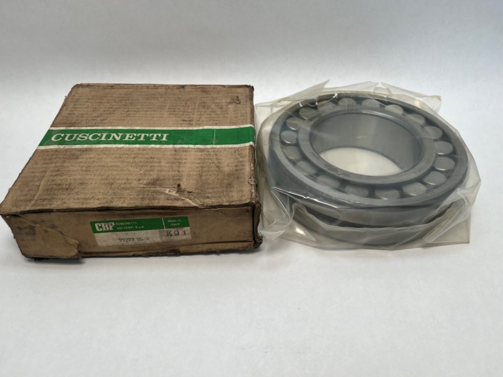 Spherical Roller Bearing - Straight Bore, 110 mm ID, 200 mm OD, 53 mm Width, Open, CN Internal clearance.