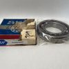 Super Precision Angular Contact Ball Bearing - Straight Bore, 95 mm ID, 170 mm OD, 32 mm Width, Open, 15° Contact Angle, Universal Light Pairing.