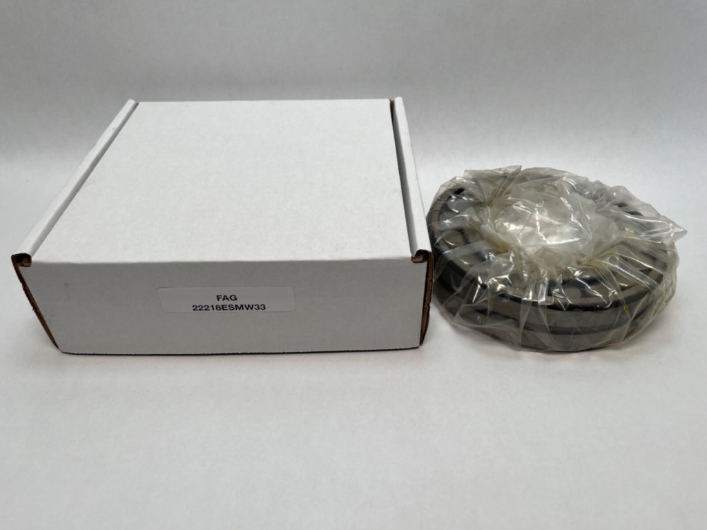Spherical Roller Bearing - Straight Bore, 90 mm ID, 160 mm OD, 40 mm Width, Open, Normal Internal Clearance.