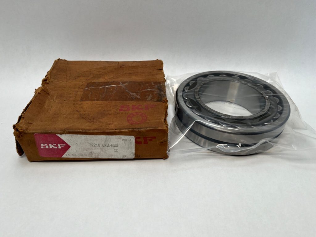 Spherical Roller Bearing - Tapered Bore, 90 mm ID, 160 mm OD, 40 mm Width, Open, CN Internal Clearance.