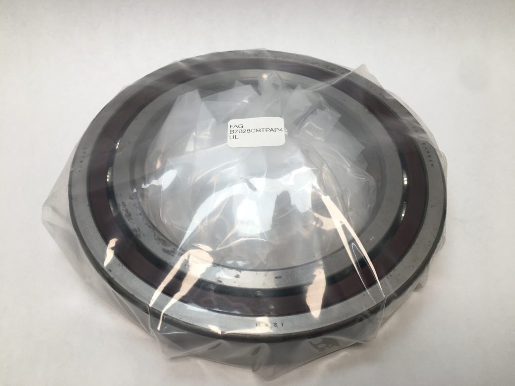 Super Precision Angular Contact Ball Bearing - Straight Bore, 140 mm ID, 210 mm OD, 33 mm Width, Open, 15° Contact Angle, Universal Light Preload.