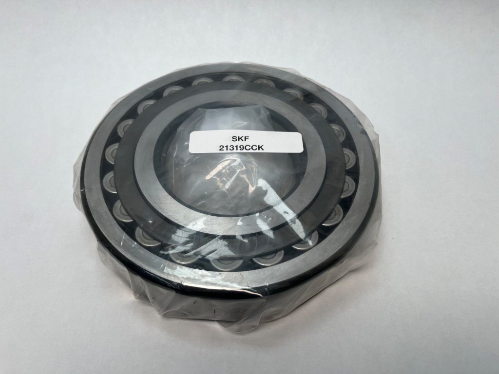 Spherical Roller Bearing – Tapered Bore, 95 mm ID, 200 mm OD, 45 mm Width, Open, CN Internal Clearance.