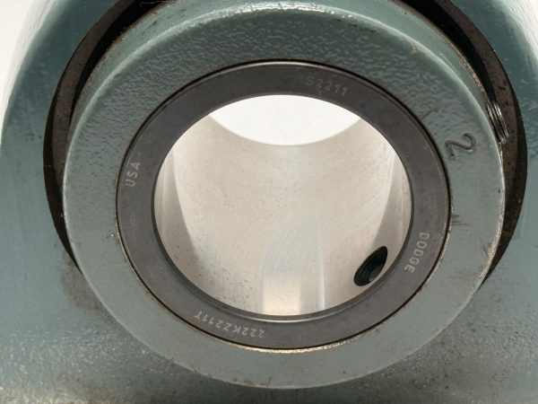 Dodge P2B-S2-211R Flange Mount Bearing 2-11/16″ ID 044625 P2BS2211R