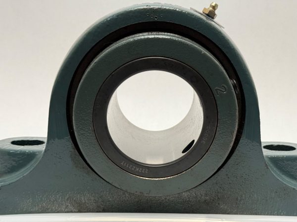Dodge P2B-S2-211R Flange Mount Bearing 2-11/16″ ID 044625 P2BS2211R