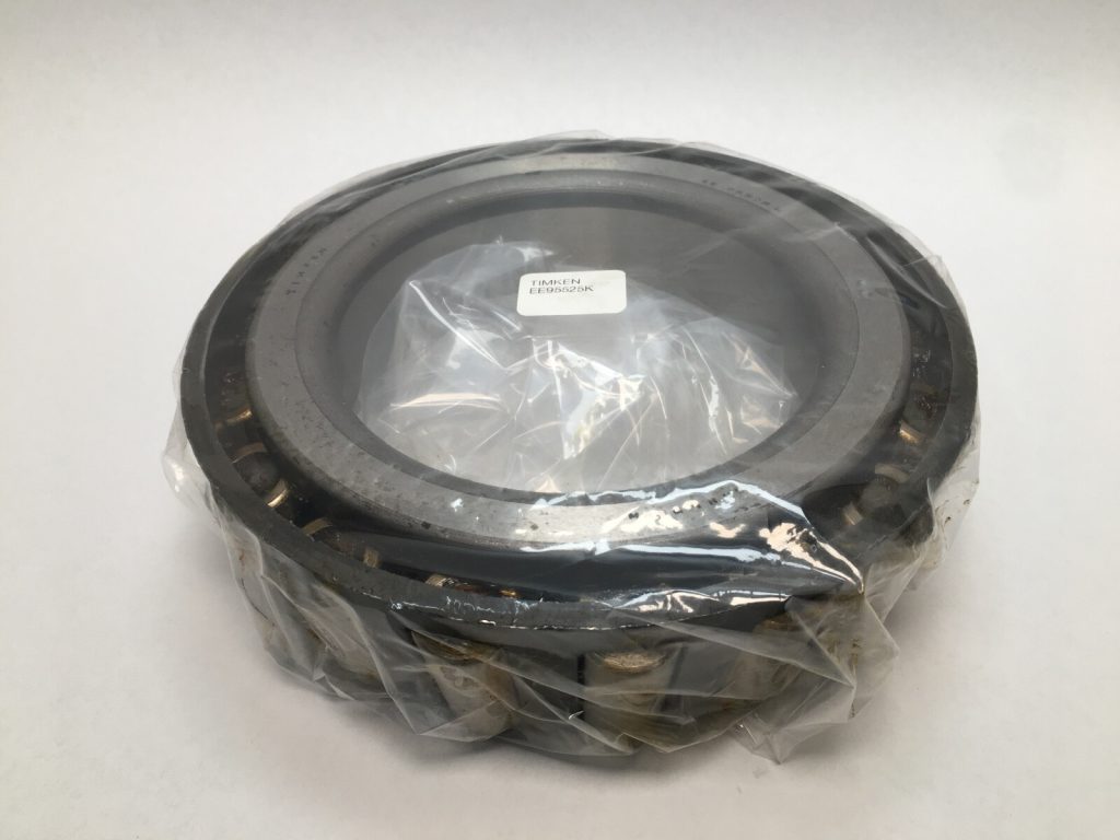 Tapered Roller Bearing - Straight Bore, 5.2500 in Bore, 2.5000 in Width, Carburized Steel.