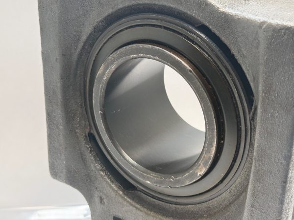 SealMaster ST-54 Take-Up Bearing Unit 3-3/8″ ID ST54