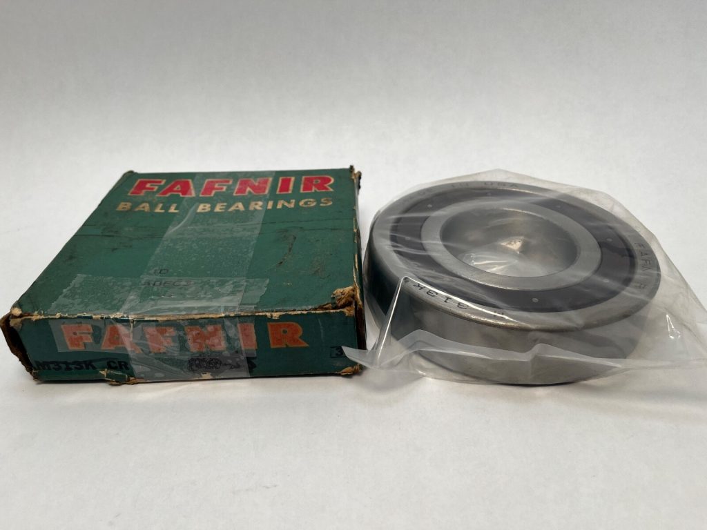 Deep Groove Ball Bearing - Straight Bore, 65 mm ID, 140 mm OD, 33 mm Width, Open, Without Snap Ring.