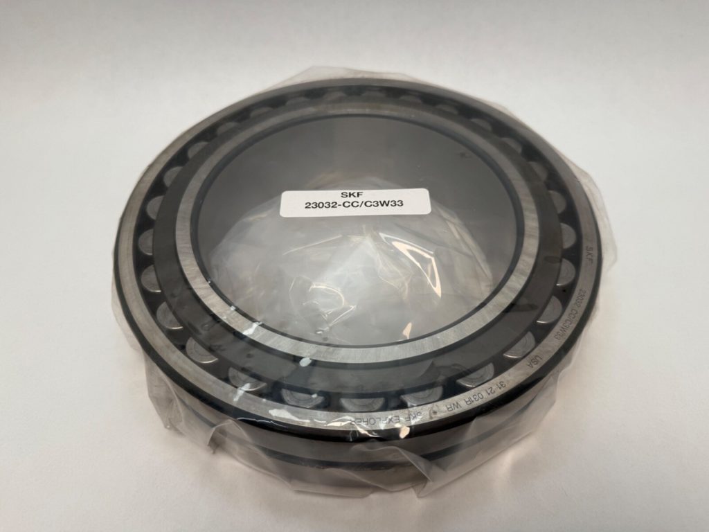 SKF 23032-CC/C3W33 Spherical Bering 23032CCC3W33 23032-CC-C3-W33 160x240x60 mm