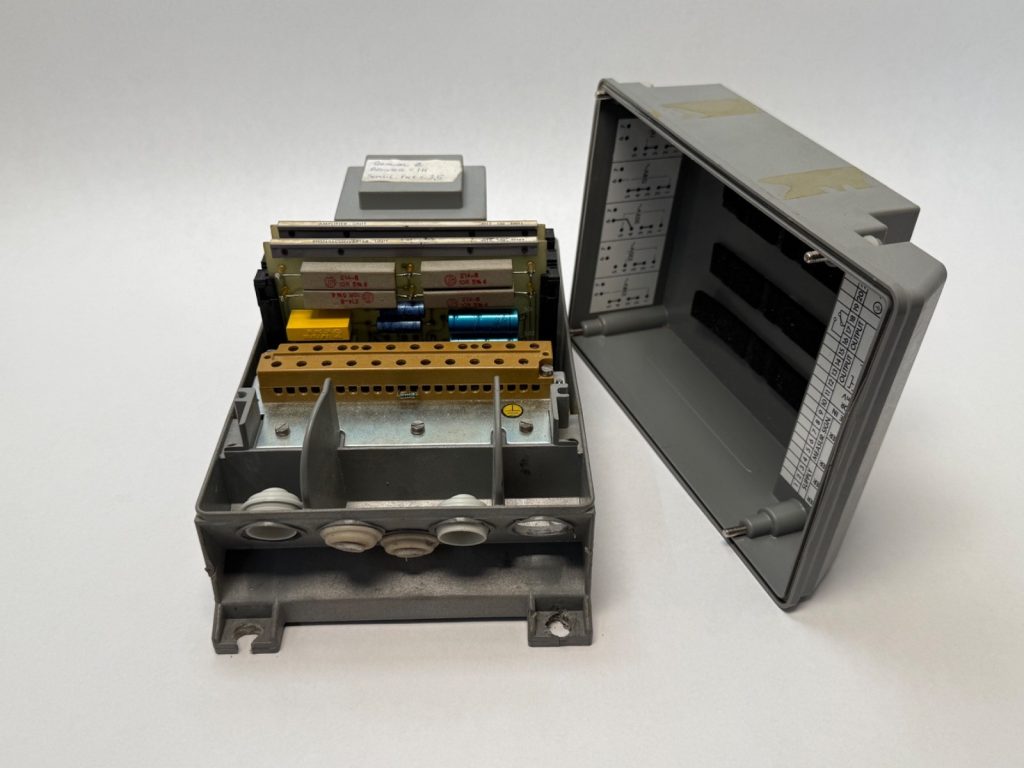 Philips PR-9973/00 Electrical Enclosure Signal Converter Amplifier PR9973/00