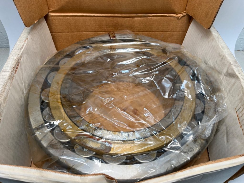 Spherical Roller Bearing - Tapered Bore, 220 mm ID, 400 mm OD, 108 mm Width, Open, C2 Internal clearance