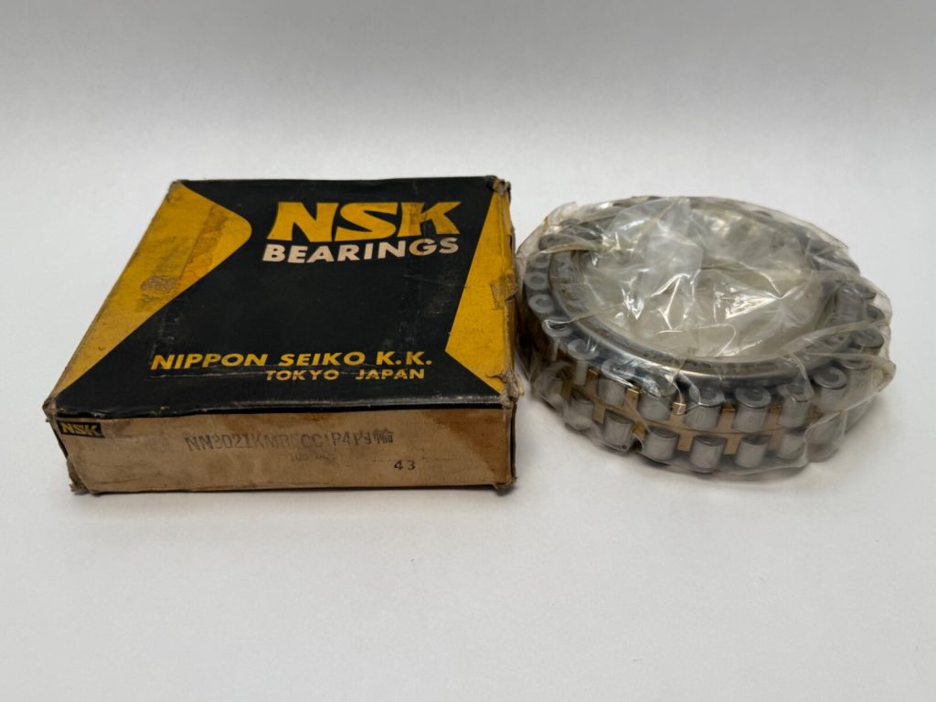 Cylindrical Roller Bearing - Tapered Bore, 105 mm ID, 160 mm OD, 41 mm Width, 2 Row, C1 Internal Clearance.