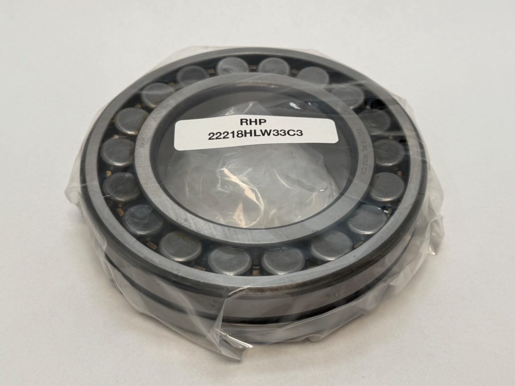 Spherical Roller Bearing - Straight Bore, 90 mm ID, 160 mm OD, 40 mm Width, Open, C3 Internal Clearance.