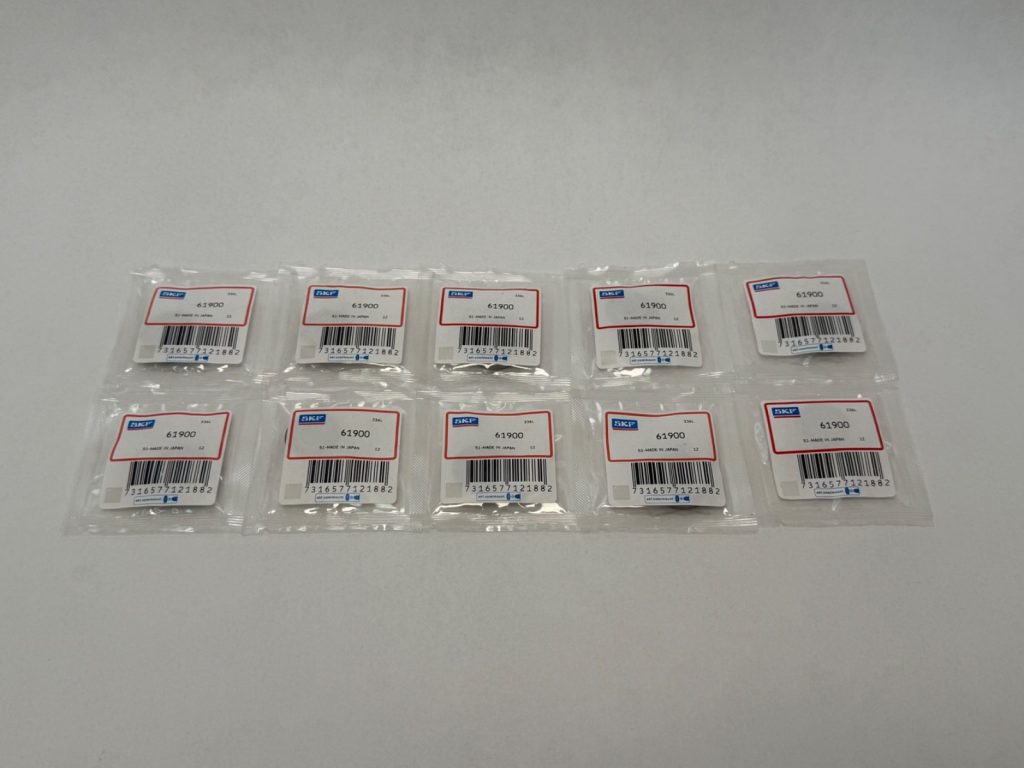 Deep Groove Ball Bearing, Open, Extra-Thin Section, 10 x 22 x 6 mm — Bulk Lot of 10 Pieces, 2.7 kN Dynamic, Square Cross-Section