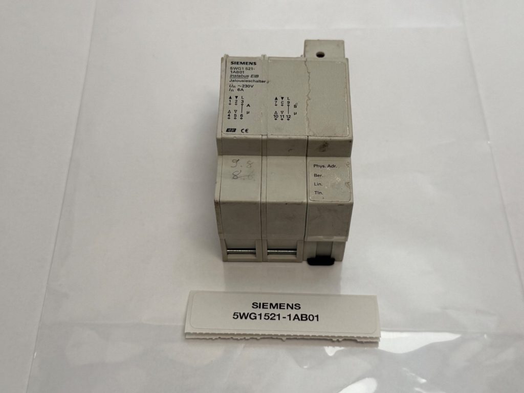 KNX Shutter and Blind Actuator, 2 Channels, 230 V AC 6 A per Channel, DIN Rail N-System