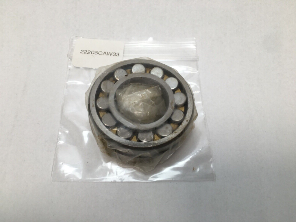 22205CAW33 Spherical Roller Bearing 25x52x18 mm Straight Bore Brass Cage W33
