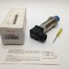 M30 x 1.5 Capacitive Proximity Sensor, Metal Housing, 0–25 mm Adjustable, 1 A 220 V Changeover Relay Output, Programmable Delay