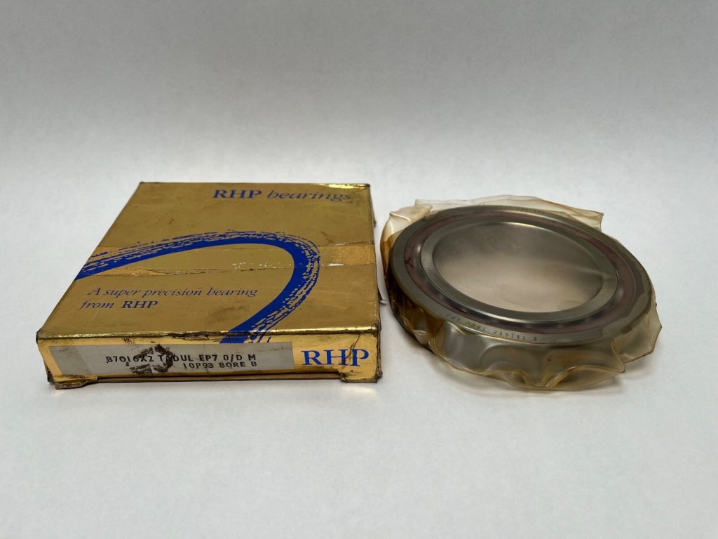 Super-Precision Angular Contact Ball Bearing, 15° Contact Angle, Universal Single, Light Preload, P4 / EP7, Phenolic Cage