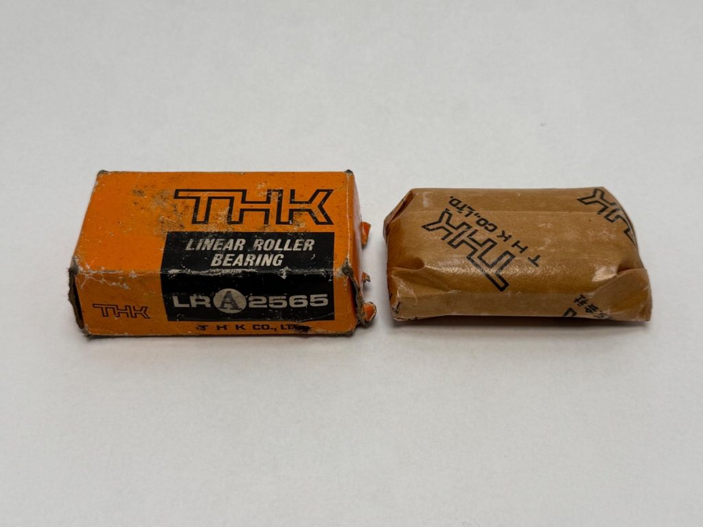 LM Roller Recirculating Linear Roller Way — 25 mm x 65 mm x 20.6 mm, Compact Groove-Mount Type