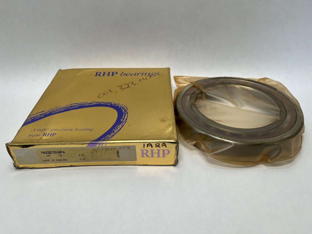 Angular Contact Ball Bearing - Straight Bore, 110 mm ID, 170 mm OD, 28 mm Width, Open, 25° Contact Angle, Medium Preload