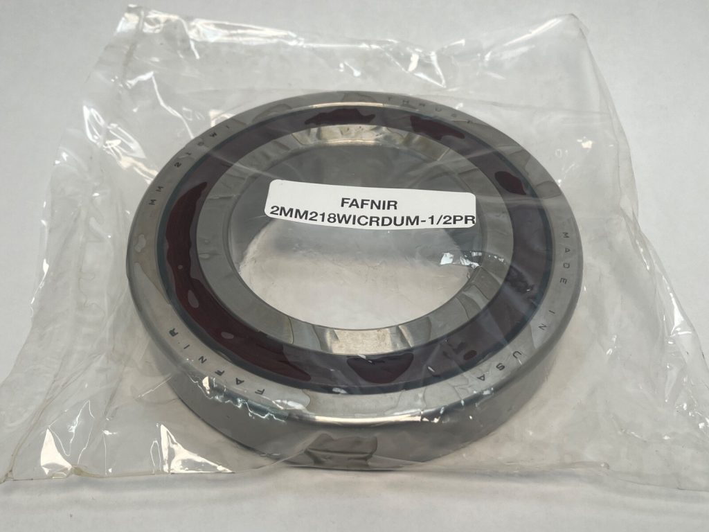 Super Precision Angular Contact Ball Bearing - Straight Bore, 90 mm ID, 160 mm OD, 30 mm Width, Open, 15° Contact Angle, Universal Medium Preload, P4S