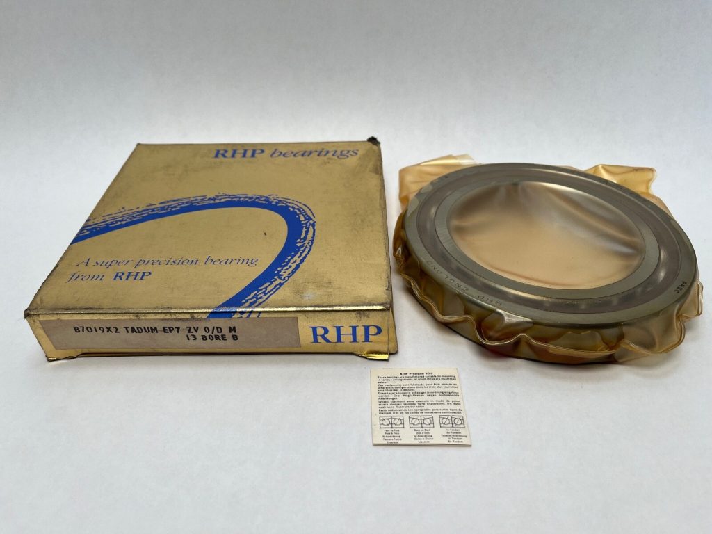 Super Precision Angular Contact Ball Bearing - Straight Bore, 95 mm ID, 145 mm OD, 24 mm Width, Open, 15 Degree Contact Angle, ABEC 7, Medium Preload, Phenolic Cage