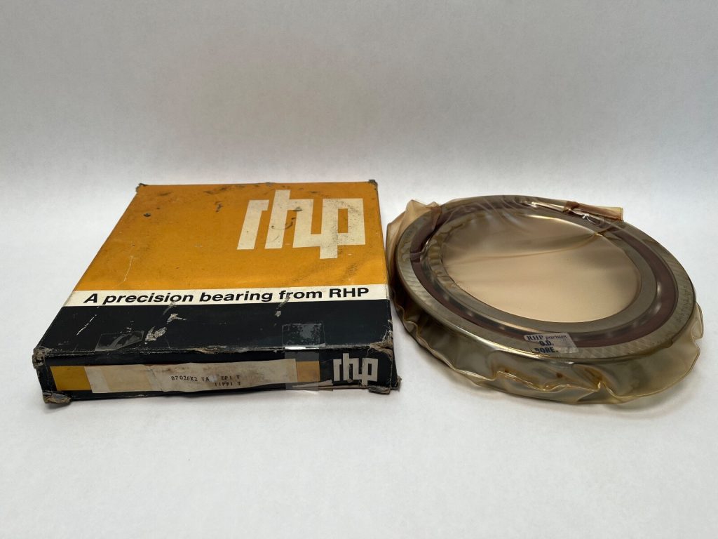 Angular Contact Ball Bearing - 130 mm ID, 200 mm OD, 33 mm Width, 15° Contact Angle, P0 Normal Grade, CN Clearance, Open
