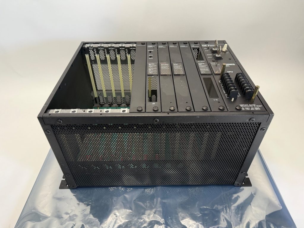 Series Six Plus 11-Slot CPU Rack with Integral 115/230 VAC Power Supply, 19-Inch or Panel Mount, Max 7 I/O Slots