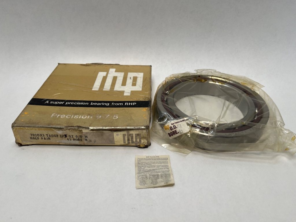 Super Precision Angular Contact Ball Bearing - Straight Bore, 100 mm ID, 150 mm OD, 24 mm Width, Open, 25° Contact Angle, Universally Matchable Light Preload