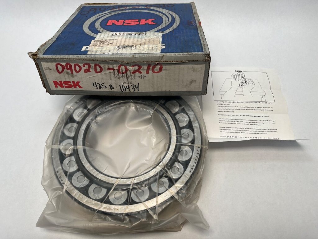 22224 EA E4 Double-Row Spherical Roller Bearing 120x215x58 mm Straight Bore W33 Lube Groove